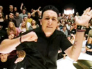 play video on iTunes
