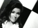 play video on iTunes