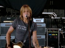 play video on iTunes