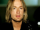 play video on iTunes