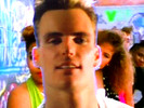 play video on iTunes