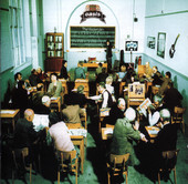 Half the World Away - Oasis