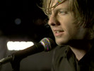 play video on iTunes