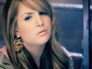 play video on iTunes